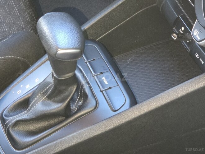 Kia Rio-16