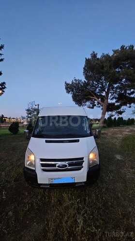 Ford Transit-1