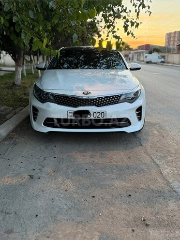 Kia K5-1