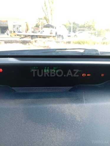Toyota Prius-13