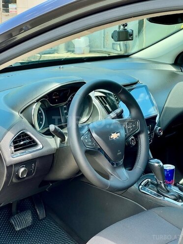 Chevrolet Cruze-8