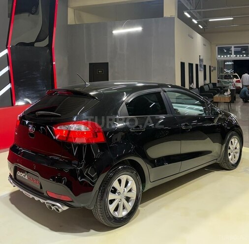 Kia Rio-7