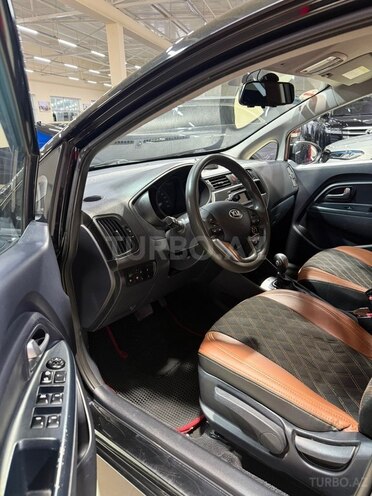 Kia Rio-15