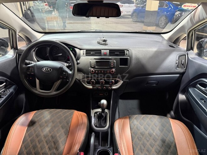 Kia Rio-14