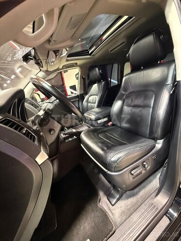 Toyota Land Cruiser-11