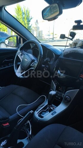Chevrolet Cruze-15