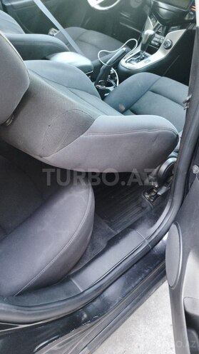 Chevrolet Cruze-13