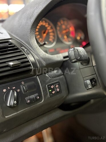 BMW X5-8
