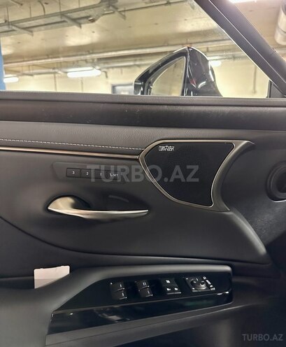 Lexus ES 300h-9