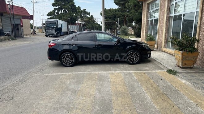 Toyota Corolla-4