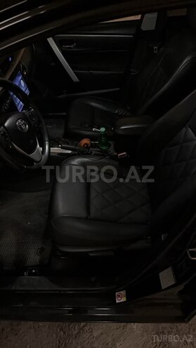Toyota Corolla-10