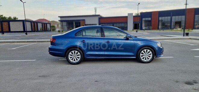 Volkswagen Jetta-5