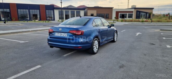 Volkswagen Jetta-9