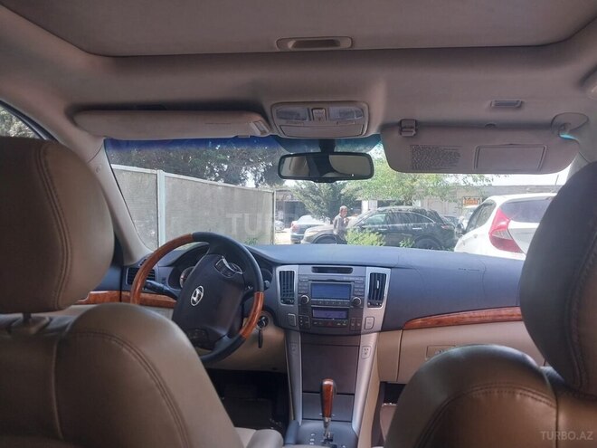 Hyundai Sonata-6