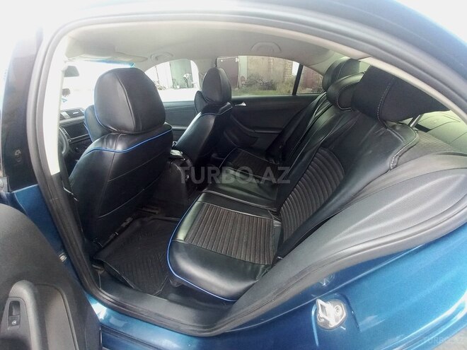 Volkswagen Jetta-3