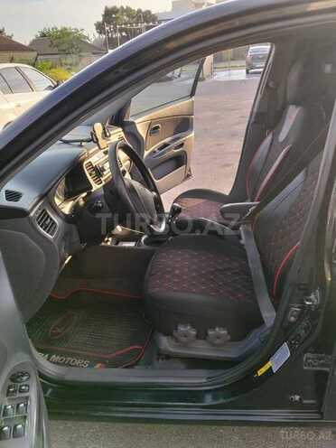 Kia Rio-11