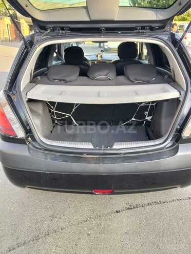 Kia Rio-13