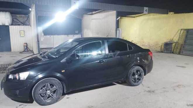 Chevrolet Aveo-5