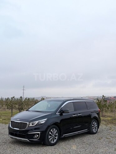Kia Carnival-2