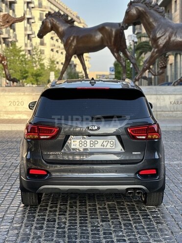 Kia Sorento-11