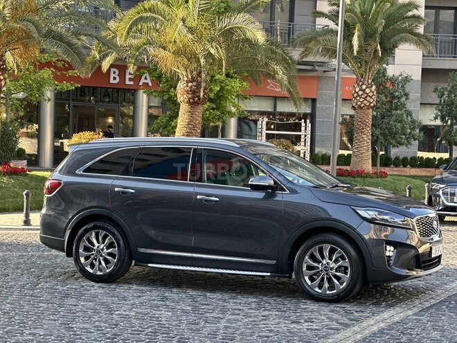 Kia Sorento-16