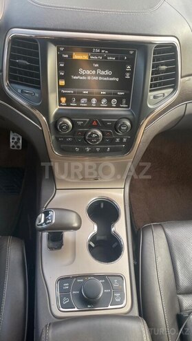 Jeep Grand Cherokee-14