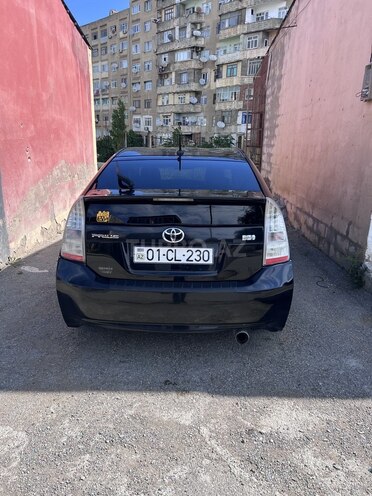 Toyota Prius-3