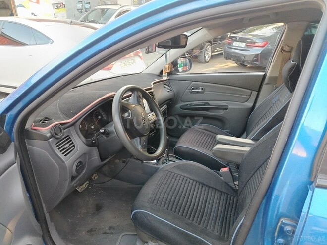 Kia Rio-7