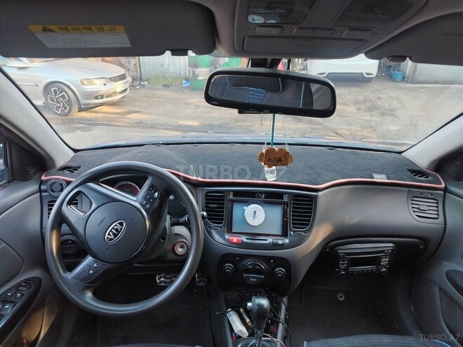 Kia Rio-8