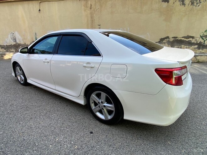 Toyota Camry-4