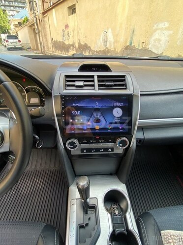 Toyota Camry-10