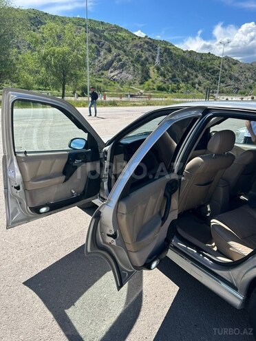 Opel Vectra-12