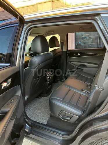 Kia Sorento-10