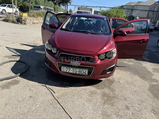 Chevrolet Aveo-5