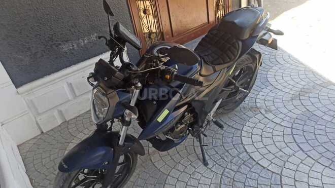 Suzuki V-Strom 250-8
