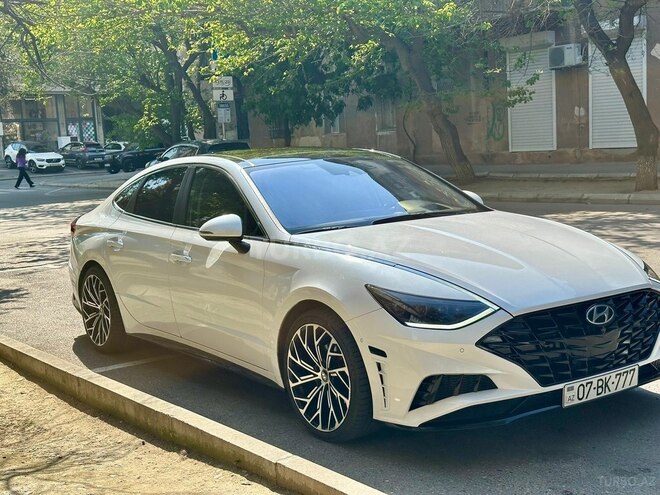 Hyundai Sonata-2