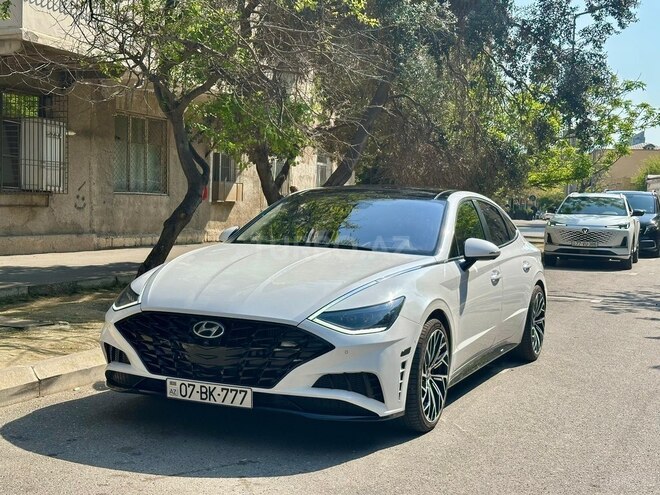 Hyundai Sonata-4