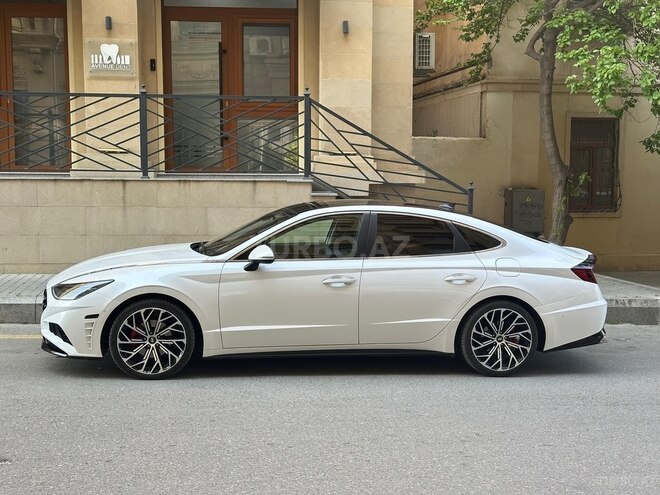 Hyundai Sonata-3