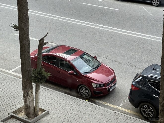 Chevrolet Aveo-10