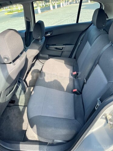 Opel Astra-13