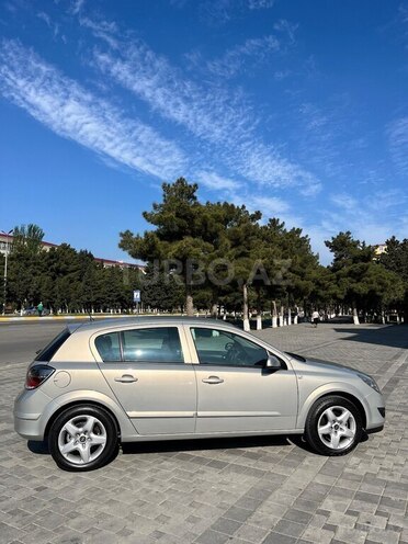Opel Astra-8