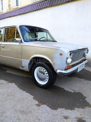 LADA (VAZ) 21011-5