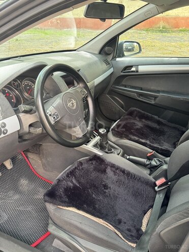 Opel Astra-10