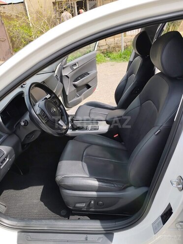 Kia K5-13