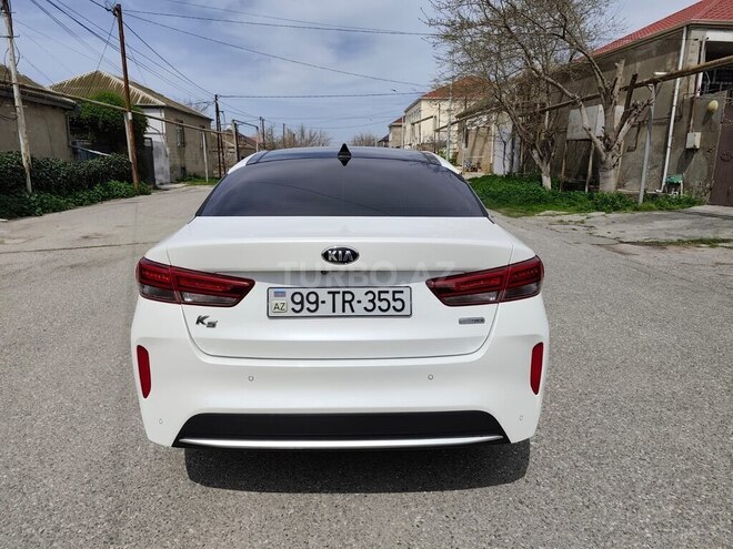Kia K5-10