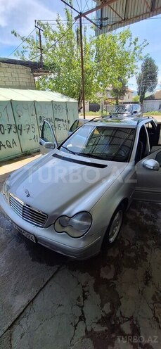 Mercedes C 200-2