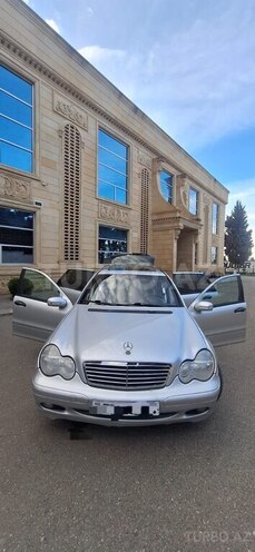 Mercedes C 200-8