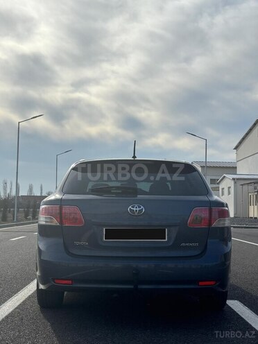 Toyota Avensis-5