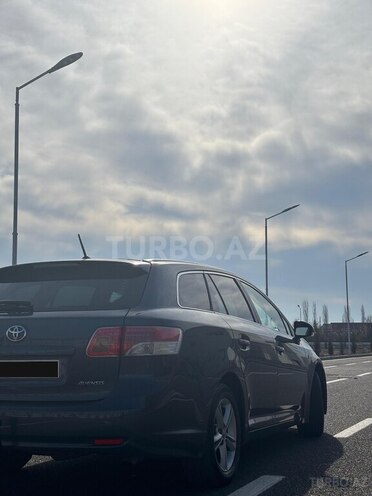 Toyota Avensis-4