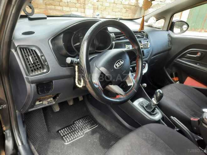 Kia Rio-6